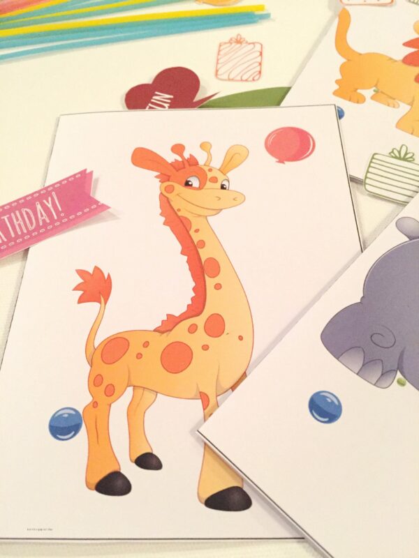 Giraff- children birthdaycard - bye9design digitalt print - nordic design